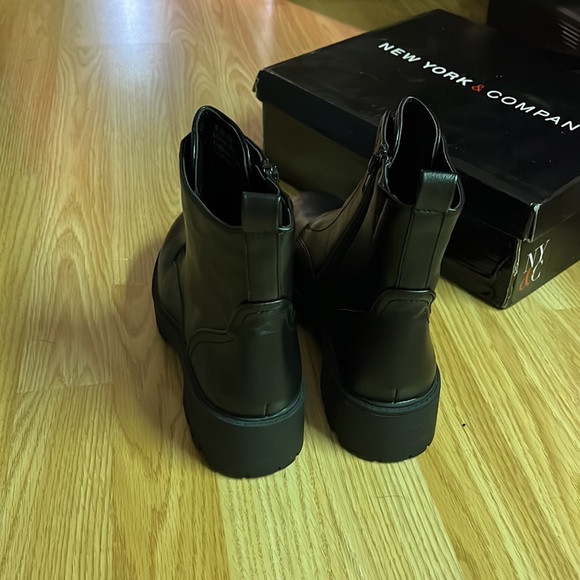 Lug Sole Bootie - Picture 5 of 7